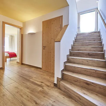 Modern Chalet With Sauna 샬레 *